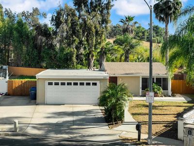 Property at 805 Avenida Taxco, Vista, CA