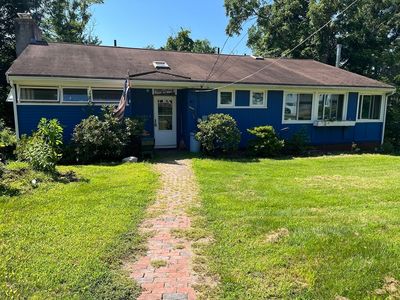 41 Iroquois St