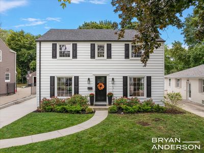 1028 Pinecrest Ave SE