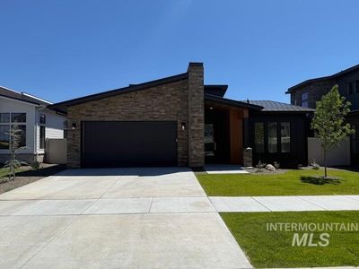 683 W Wrangler St