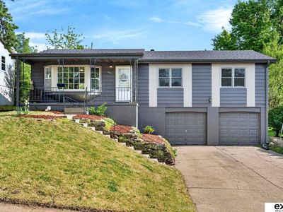 6411 Parkview Ln