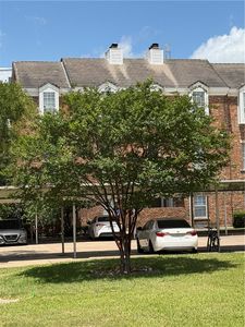 400 Nagle St APT 302
