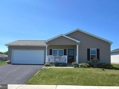 47 Daphne Ct