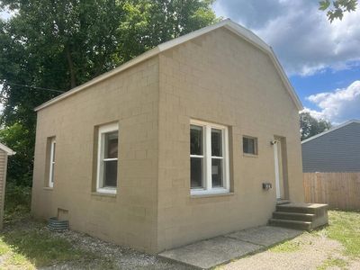 307 N Walnut St