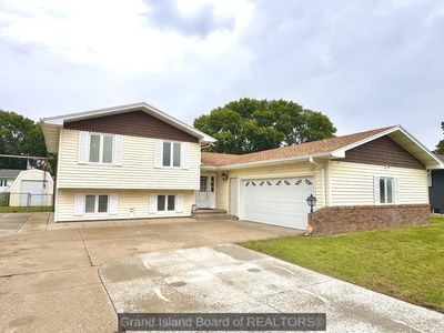 Property at 1322 Sheridan Pl, Grand Island, NE