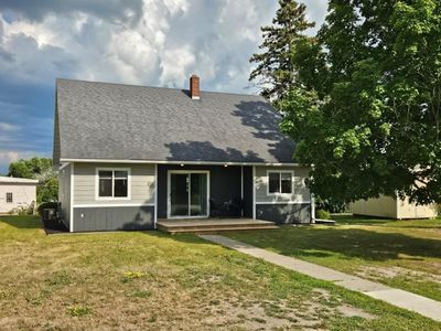 106 Red Lake Ave SW