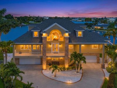 226 Poinciana Ln