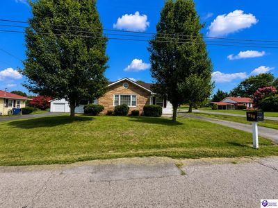 400 Lowell Ave