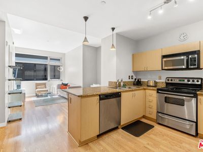 630 W 6th St APT 613