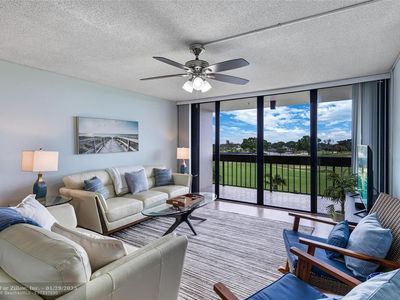 2000 Presidential Way UNIT 402