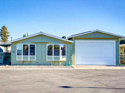 4 Marsh Ct
