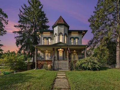 405 Cedar St