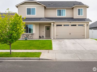 1361 E Nen Drive