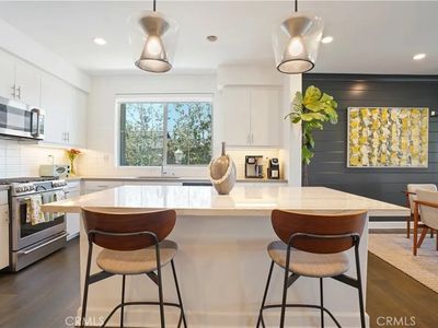 820 E Santa Ana St