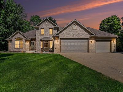 53660 Forest Lakes Dr