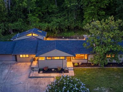 3696 Dogwood Ln