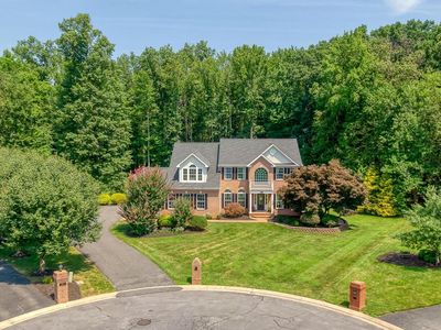 2320 Queensbury Dr