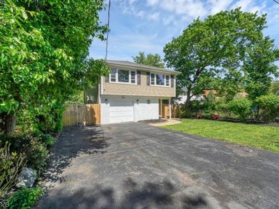 5 Davis Ave