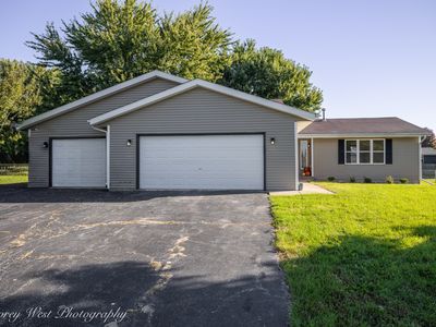 409 Hickory Dr