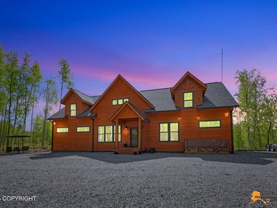 52130 S Golden Eagle Dr