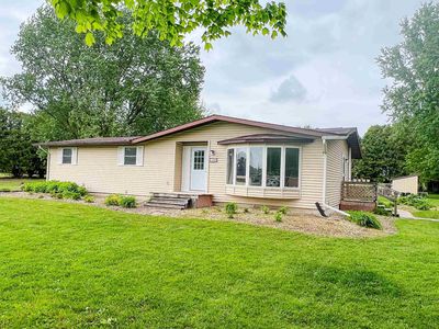 1106 Main St