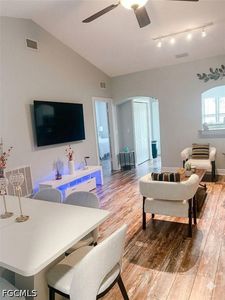 4166 Castilla Cir APT 201
