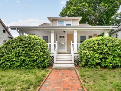 37 Riverview St