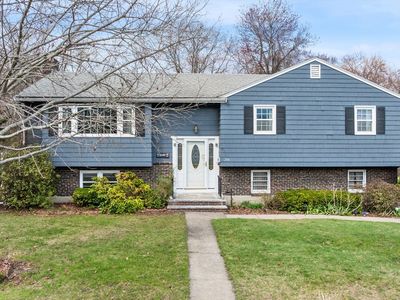 284 Lowell St