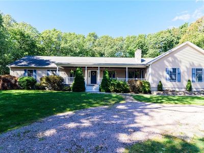 24 Hickory Ln