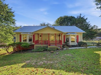 263 River Oaks Dr