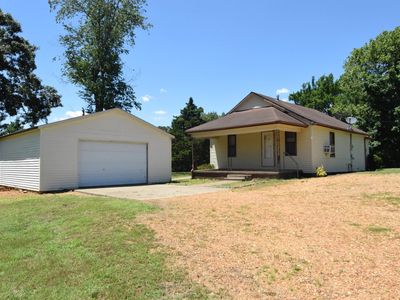 845 S County Line Rd