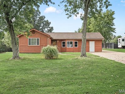 Property at 126 Cherry Hill Dr, Fenton, MO