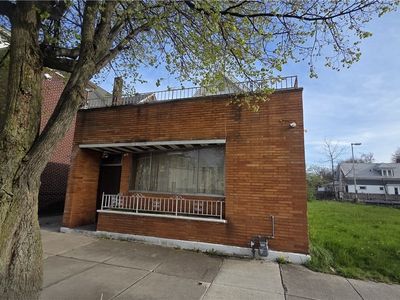 1115 E Lovejoy St