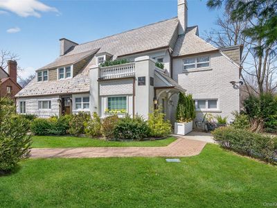 3 Beacon Hill Road