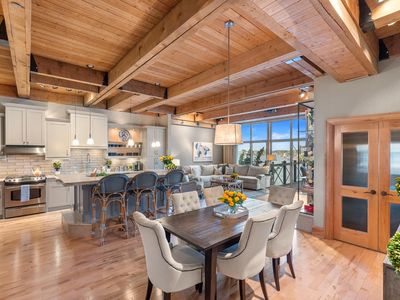 601 East Erie STREET #215