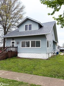101 2nd St