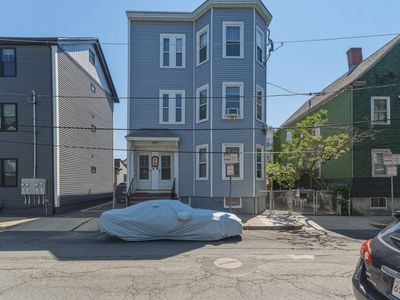 20 Hunting St