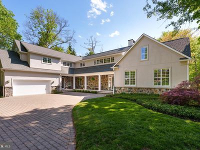 23 Derwent Dr