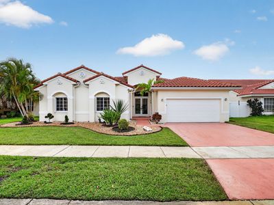 317 SW 185th Ter