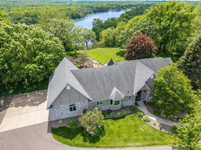 13845 Point Douglas Dr S