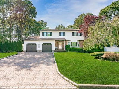 Property at 4 Elan Lane, Ronkonkoma, NY