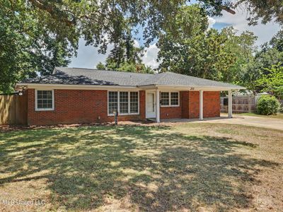 20 Woodglen Dr
