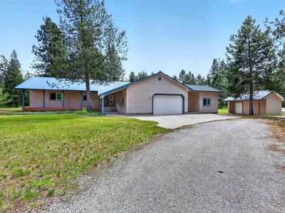 245 Jade Dr