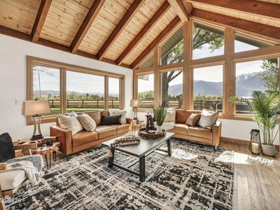 1097 Meadowlark Cir