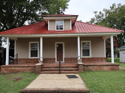 106 3rd St
