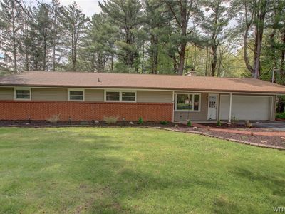 Property at 215 Greenwood Dr, East Aurora, NY