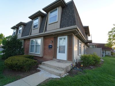 718 Newton Ct