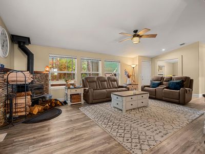 19051 Pine Dr