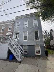 166 2nd Street