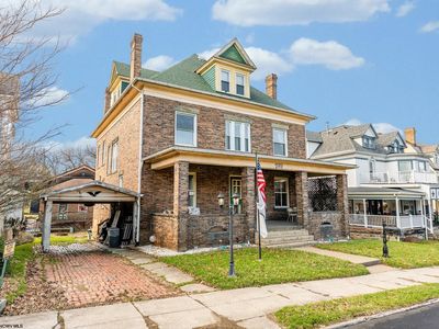 709 Benoni Ave